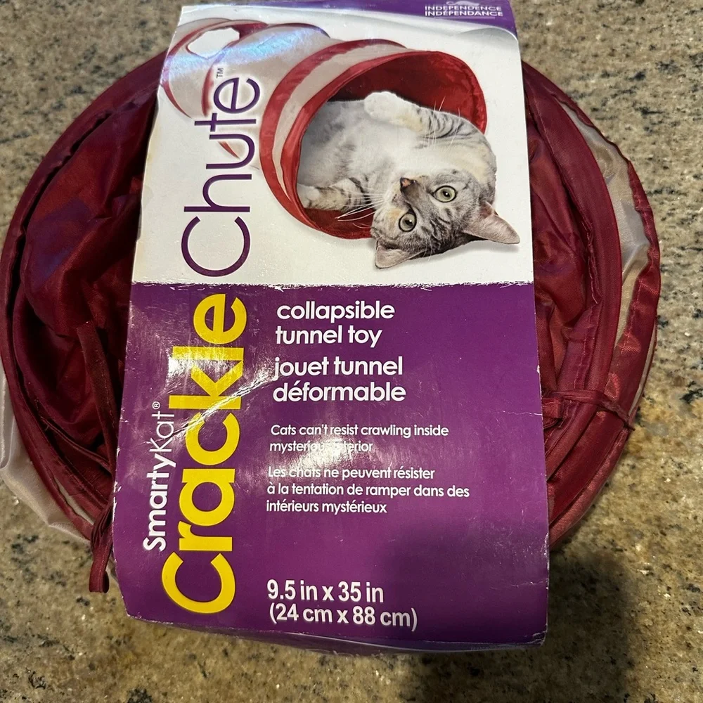 SmartyKat Crackle Chute Collapsible Tunnel Toy